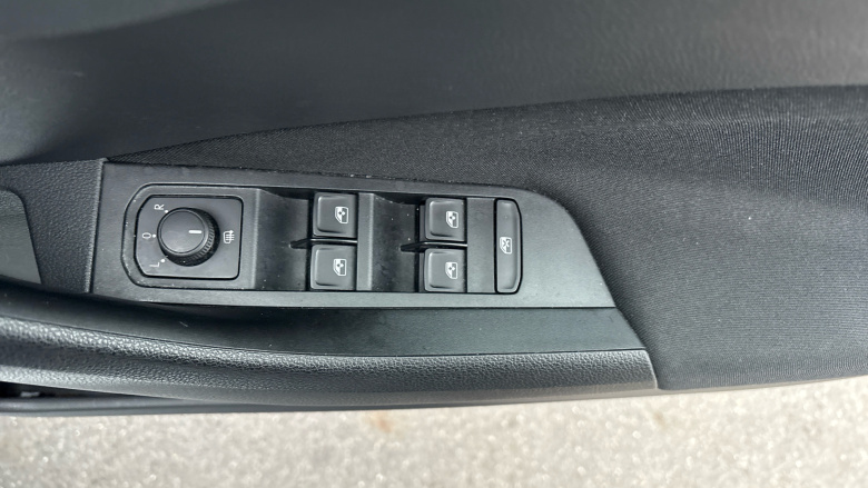 Skoda Kamiq 1.0 TSI 95 SE 5dr Petrol Hatchback